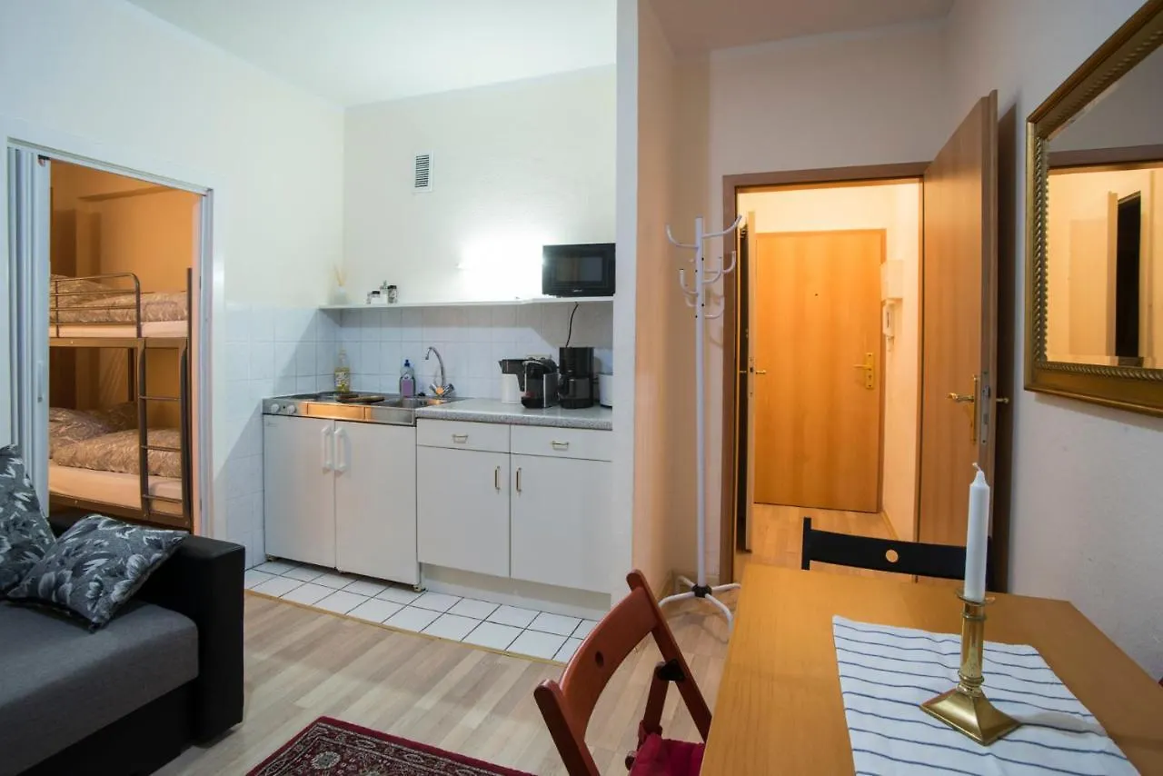Dusseldorf Center Apartments 0*,
